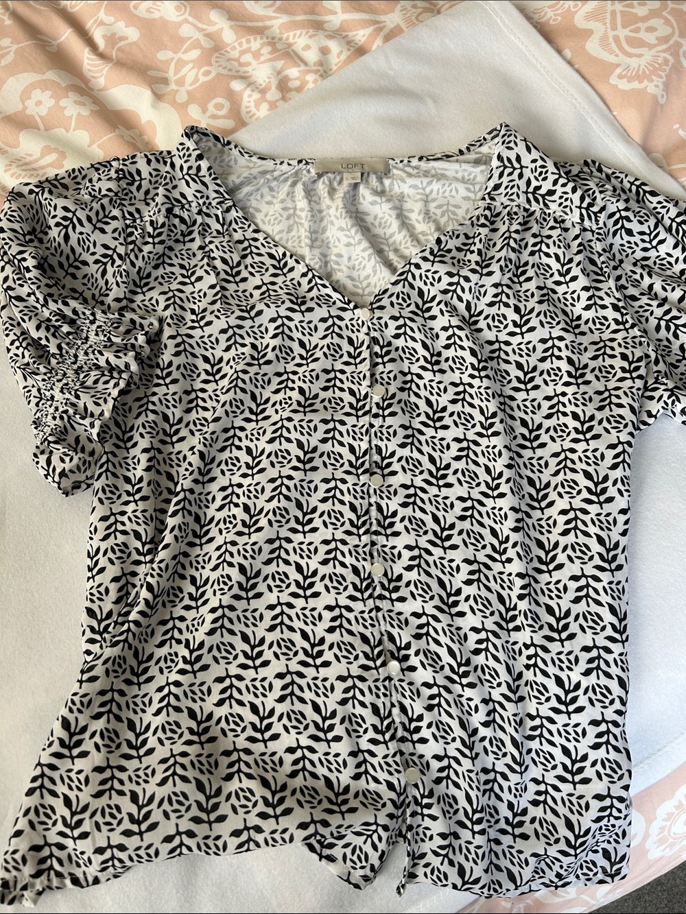 LOFT Black & White Leaf-Print Button Front Blouse